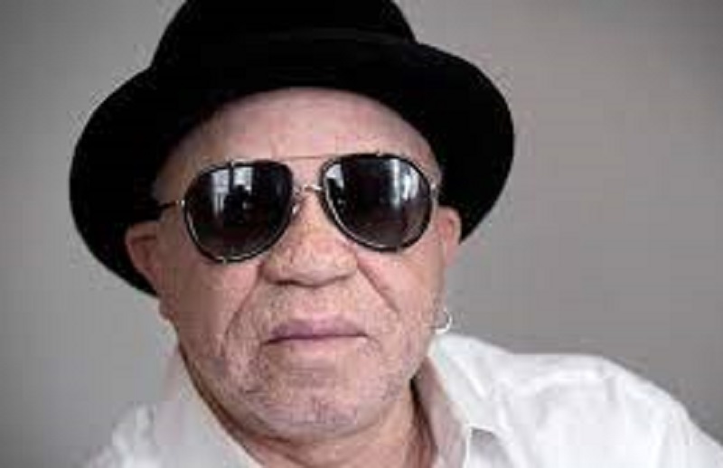 Crimes rituels visant les albinos : l’artiste malien Salif Keita brisé par cette perte
