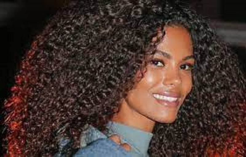Tina Kunakey : la Franco-togolaise en string enflamme la toile (photo)