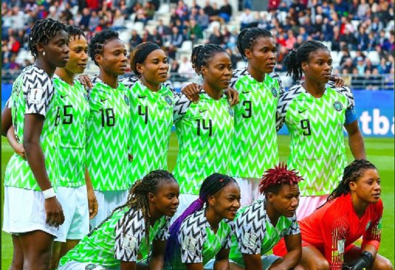 « Vous devriez avoir honte de représenter un pays terroriste », l’équipe féminine de football du Nigeria lynchée  (vidéo)