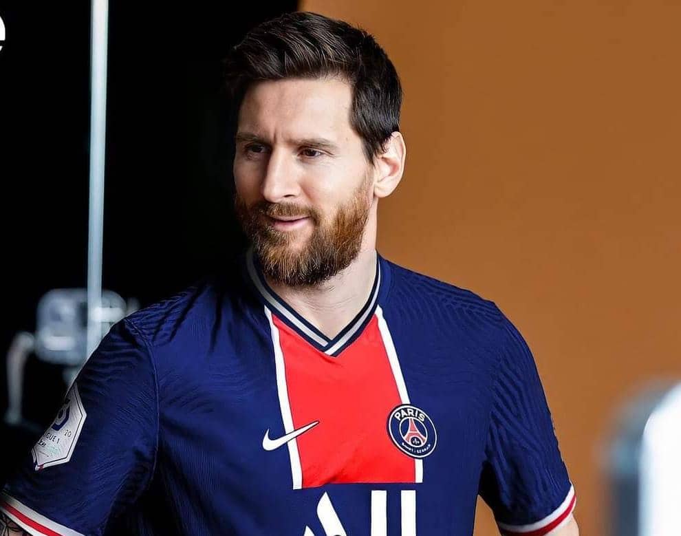 Salaire fou de Lionel Messi au PSG : « C’est inacceptable… faux… », Leonardo pète un câble
