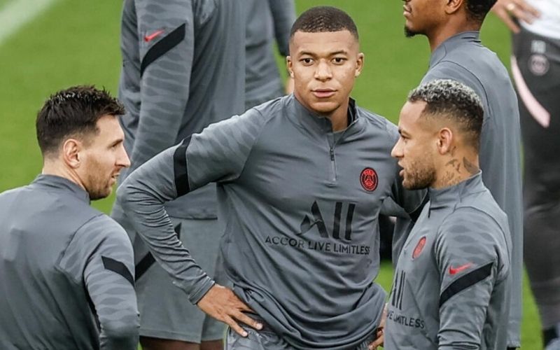 PSG : gros coup dur pour Pochettino concernant Mbappé avant le choc contre City