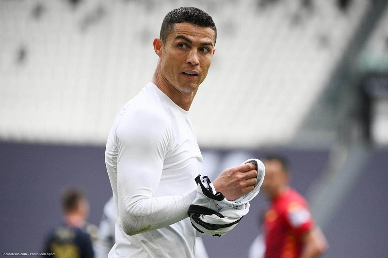 Cristiano Ronaldo : une actrice nigériane dans tous ses états quand le footballeur a regardé son Instastory
