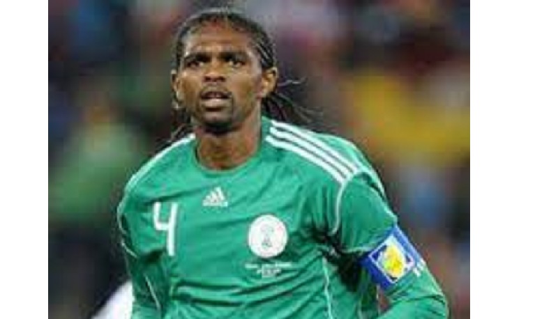 Kanu : la légende nigériane prend la pose aux côtés de cette icône brésilienne et charme la toile (photo)