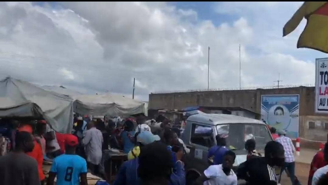 Togo : Des bombes lacrymogènes lancées au TP-3 (Port de Lomé) ce lundi matin (Vidéo)