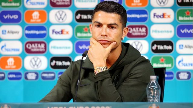 Cristiano Ronaldo : ''Il peut me tuer'', un fan raconte comment il a perdu son travail à cause du Goat (photos)
