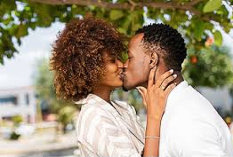 Relations : voici les 6 signes qui prouvent que vous êtes en train de tomber amoureux