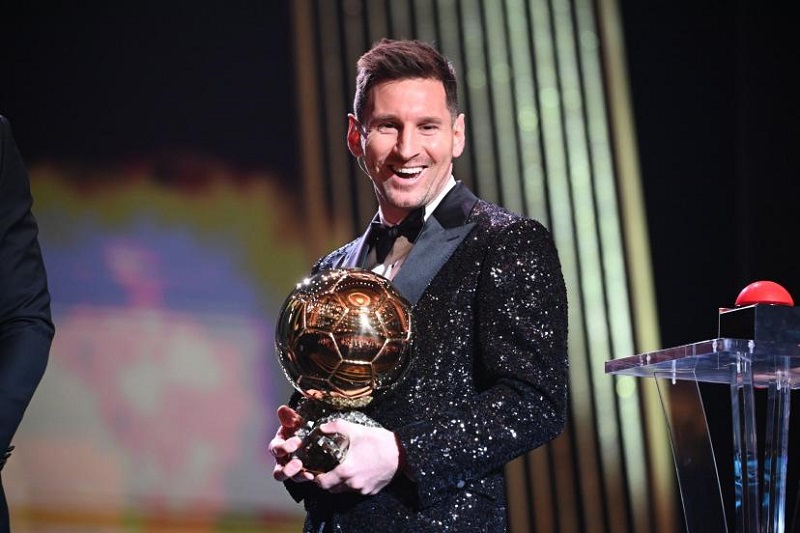 Messi : voici la réaction étrange du père du joueur après le 7e Ballon d’Or de son fils (photo)