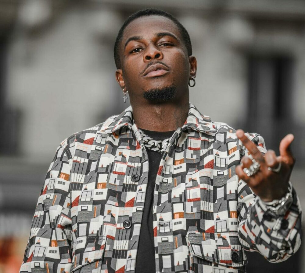 Côte d’Ivoire :  »On t’invite dans concert, tu viens évangéliser », Didi B tacle KS Bloom