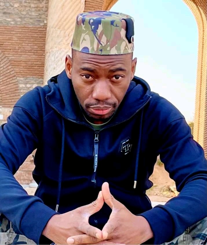 Stars : Makosso dévoile la destination des offrandes des fidèles et l’origine de sa richesse, les internautes sous le choc