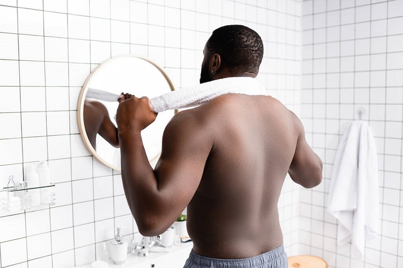 Hygiène : ces graves erreurs à ne pas faire avec votre serviette de bain
