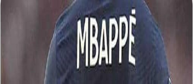 Cameroun : le pays rend hommage à Mbappe avec une statue (photo)
