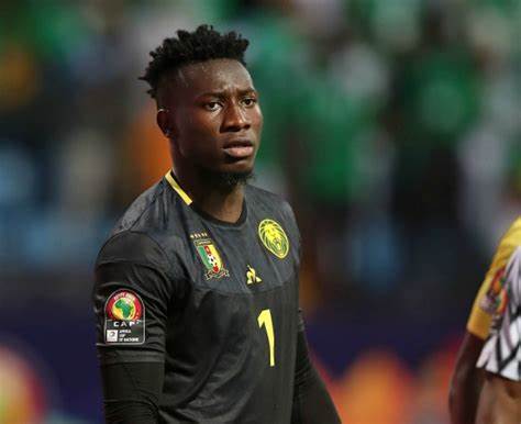 André Onana : le gardien des Lions Indomptables divise le Cameroun ; ses performances très critiquées