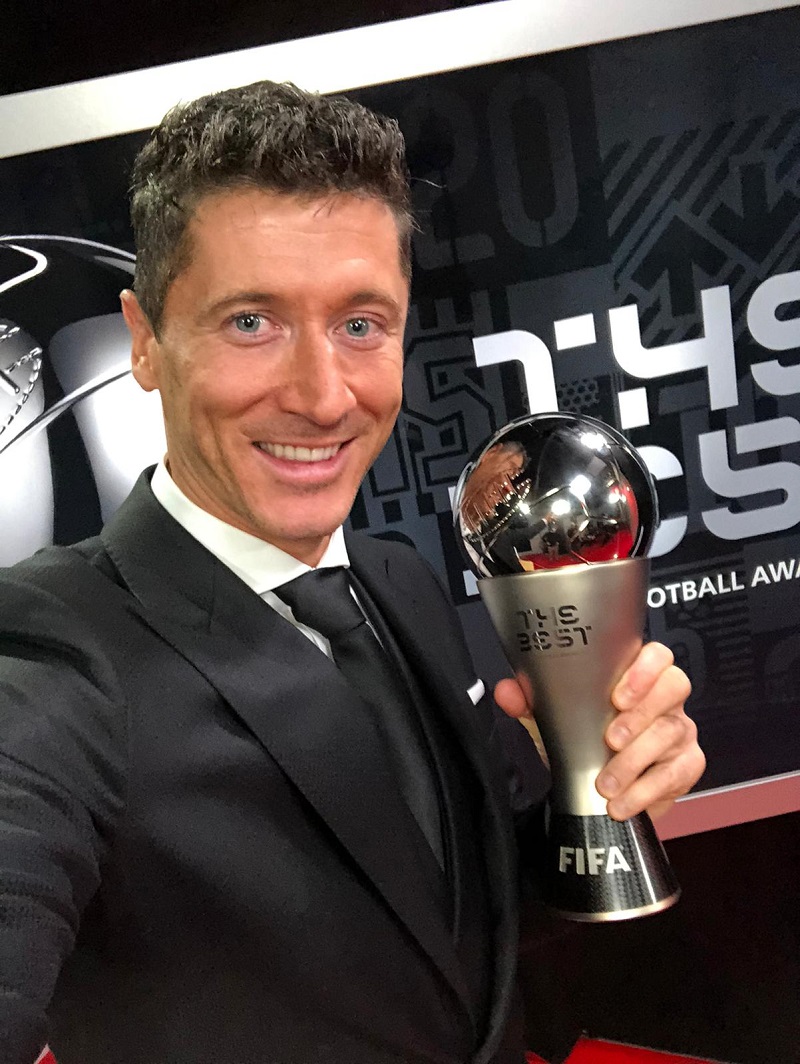 Robert Lewandowski :  » Je tiens à dédier ce trophée à mes coéquipiers, mon équipe et au staff… »