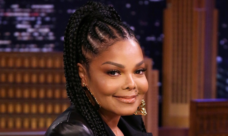Janet Jackson : Cette incroyable tenue… de la chanteuse américaine emballe la toile (photo)