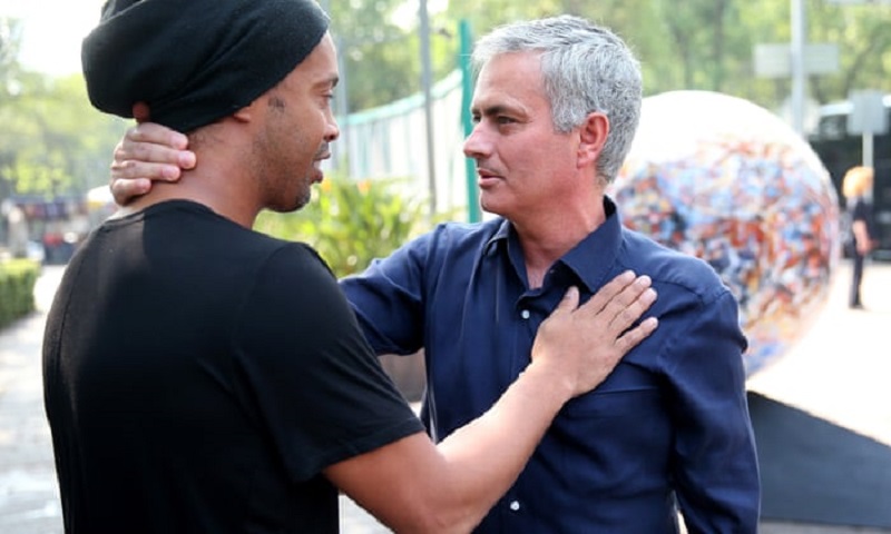 José Mourinho, Ronaldo, Ronaldinho… : Voici les stars qui ont subi la chirurgie dentaire