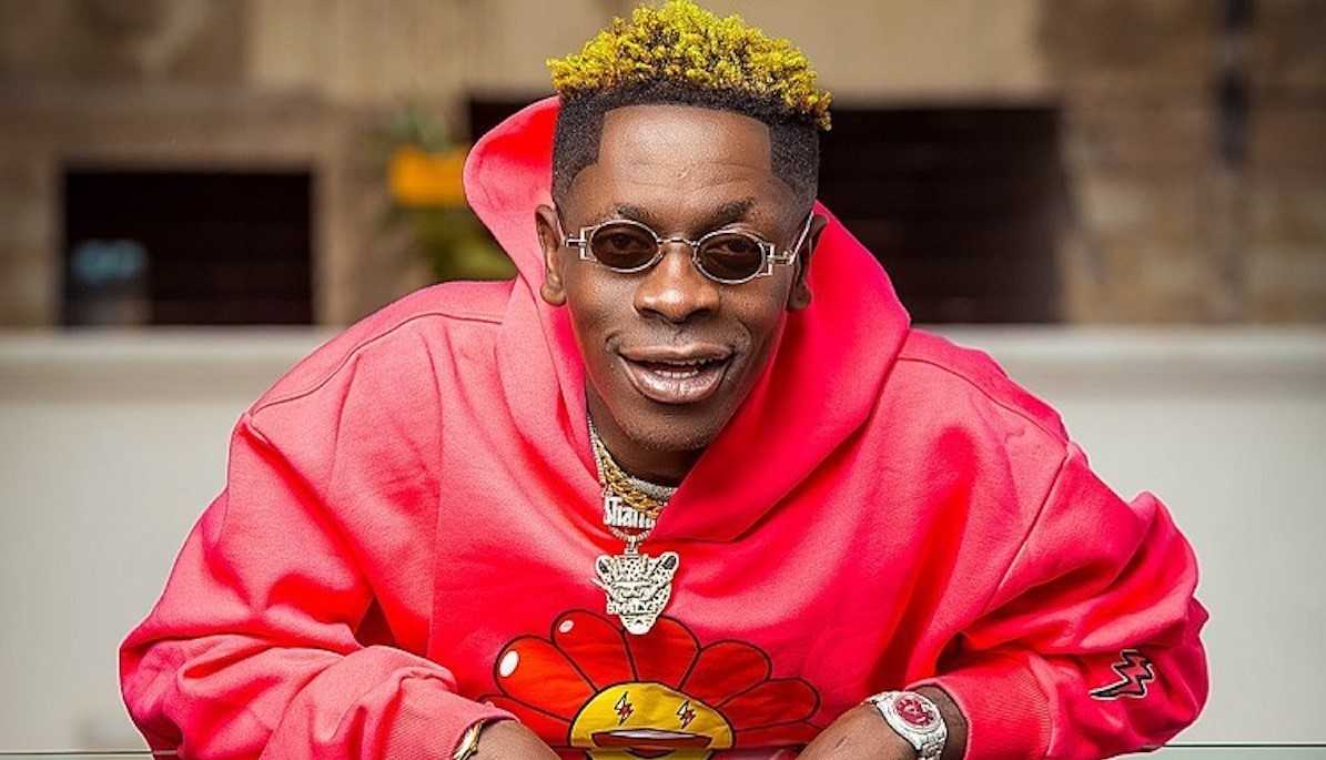 Shatta Wale : juste une semaine après sa rupture, la star surprend