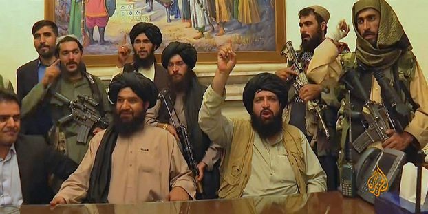 Après avoir massacré des innocents, les talibans appellent la Russie et l’Ukraine à résoudre leurs problèmes « de manière pacifiste »
