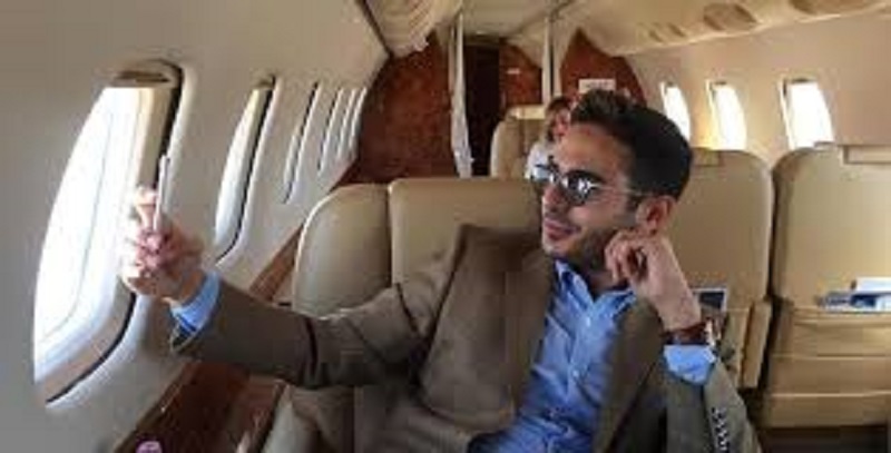 Simon Leviev, « l’Arnaqueur de Tinder », poursuivi en justice par la famille de diamantaires Leviev