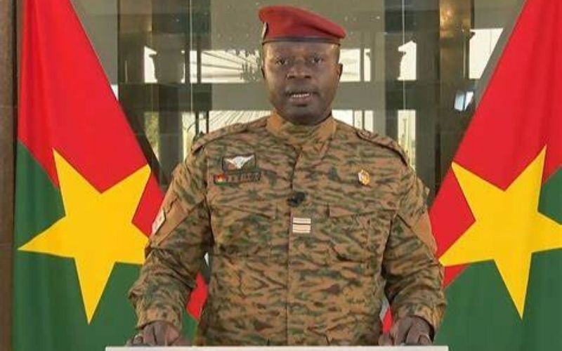 Burkina Faso : le lieutenant-colonel Paul-Henri Sandaogo déclaré président du pays