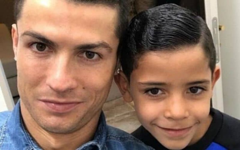 Cristiano Ronaldo refuse de gâter son fils : « Il n’est pas facile d’obtenir tout ce qu’il veut… C’est la meilleure chose que je puisse lui donner »