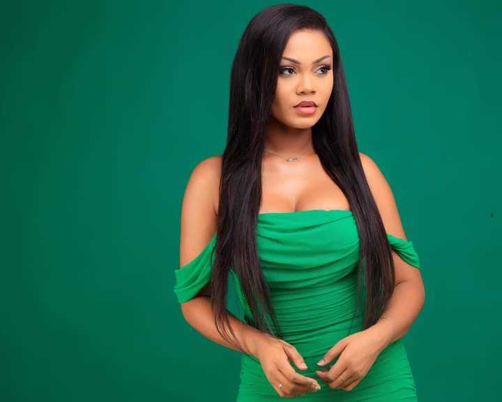 Marie Paule Adje : Quand l’actrice ivoirienne refuse les avances de  »Drake »; la toile sous le choc (photos)