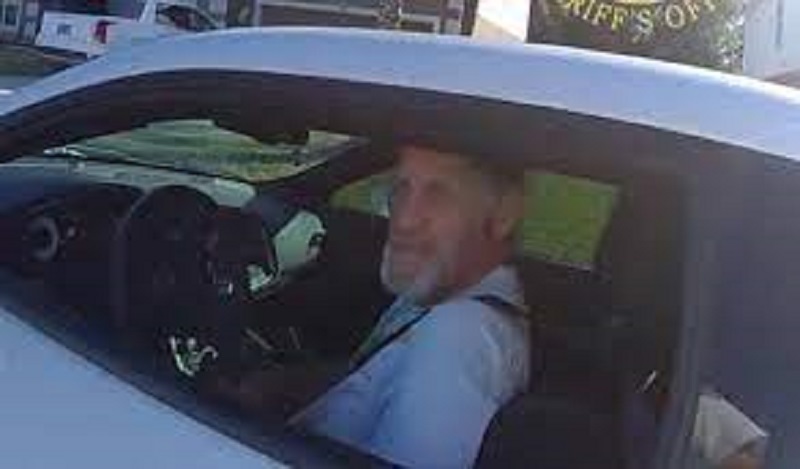 « Poutine a dit qu’il allait lancer une guerre… », arrêté pour excès de vitesse, il blâme la menace nucléaire (vidéo)
