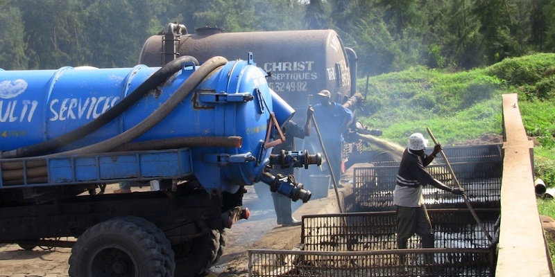Au Kenya, une entreprise propose de racheter vos excréments pour les transformer en…