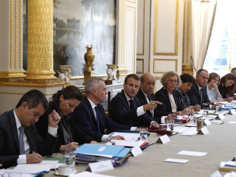 Emmanuel Macron : ces ministres qu’il devrait renvoyer sans ménagement