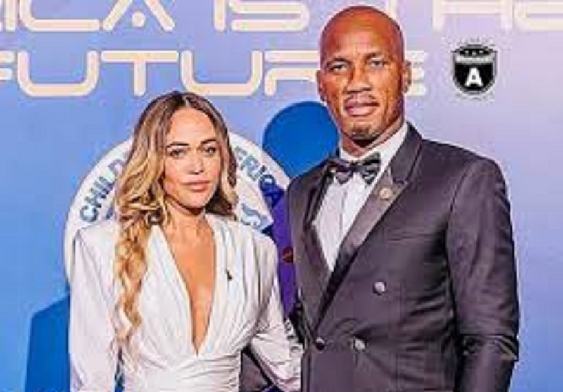 Gabrielle Lemaire : la compagne de Didier Drogba se dévoile plus séduisante que jamais, les internautes sous le charme (photo)