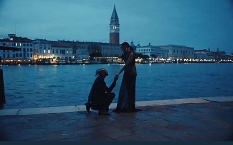 M. Eazi : l’artiste fait une demande en mariage spectaculaire à la fille de ce milliardaire (vidéo)