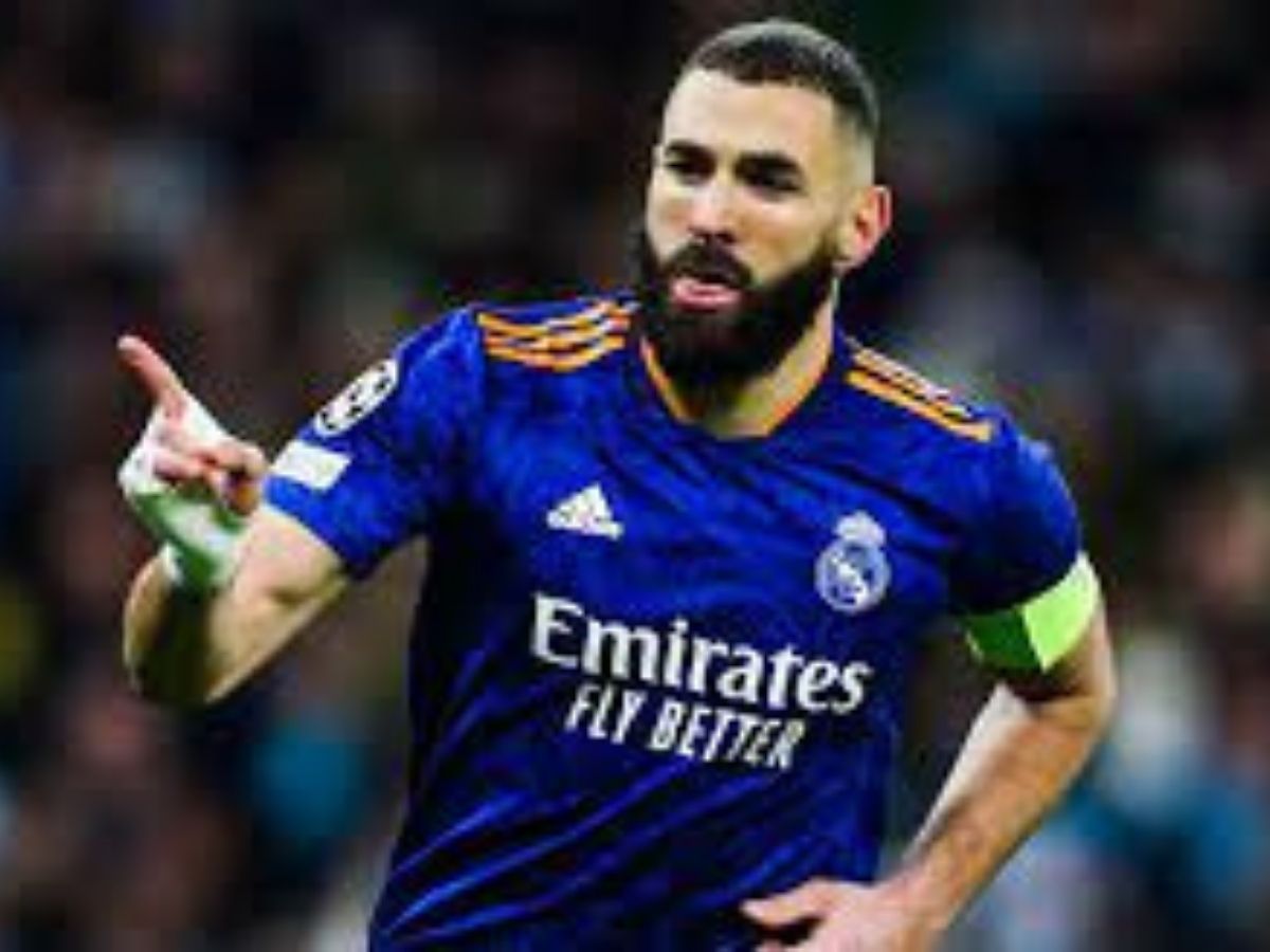 Football : Si Benzema remporte le Ballon d’Or 2022, ça fera 14 ans d’affilée que… un record incroyable !