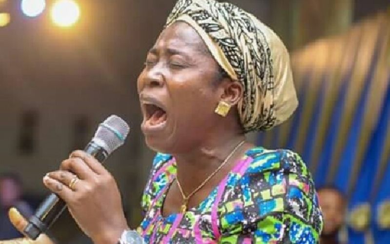 Décès d’Osinachi Nwachukwu : bonne nouvelle pour les enfants de la chanteuse, ils recevront chacun…
