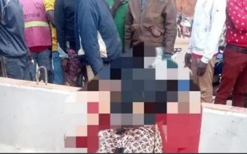 Scène surprenante au Cameroun : une femme assassinée et sa dépouille exposée à un carrefour (photo)