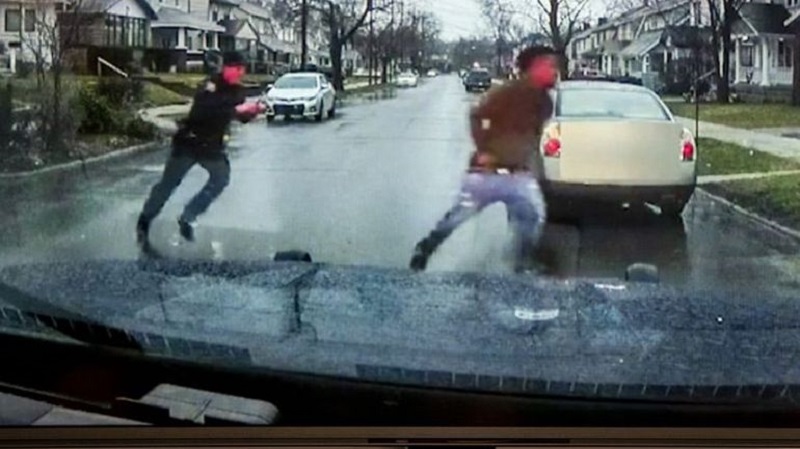 Vive émotion aux Etats-Unis : un noir tué par un policier ; la vidéo provoque un tollé (Images chocs)