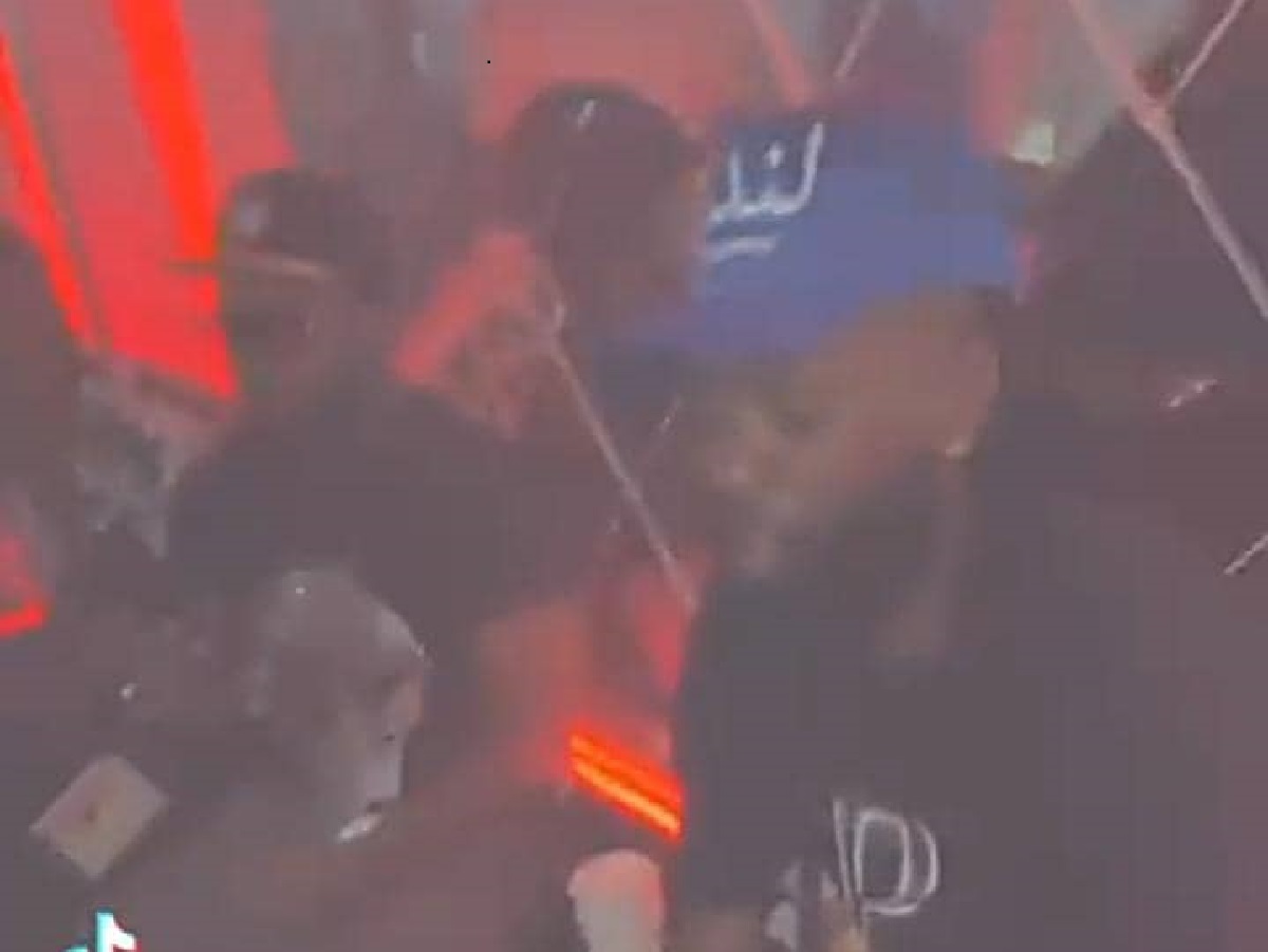 Adebayor en boîte de nuit : une vidéo de la star fait jaser