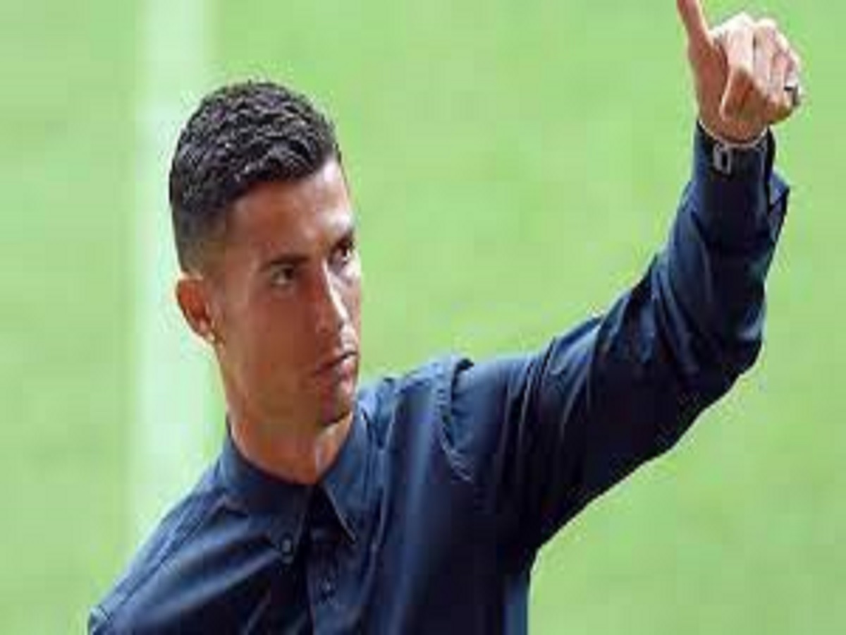 Cristiano Ronaldo : le choix de la star entre le s*xe et le football (vidéo)