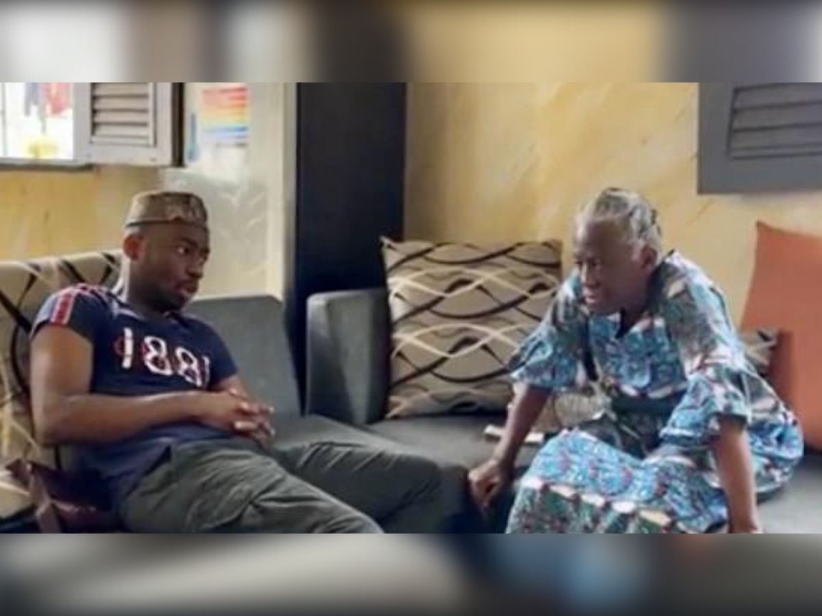 « Elle est aujourd’hui pratiquement aveugle », Makosso rend visite à Amoin (Ma Famille) et lui offre cette belle somme (vidéo)
