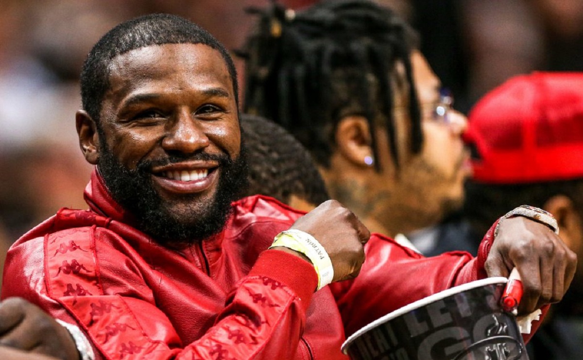Floyd Mayweather : la légende de la boxe bientôt au Nigéria !