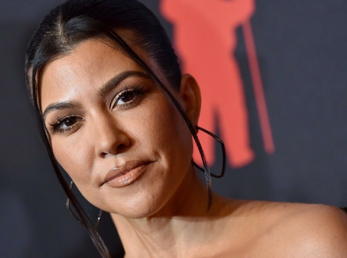 Kourtney Kardashian a cassé sa bague de fiançailles à 1 million de dollars : elle a pleuré « comme une hystérique »