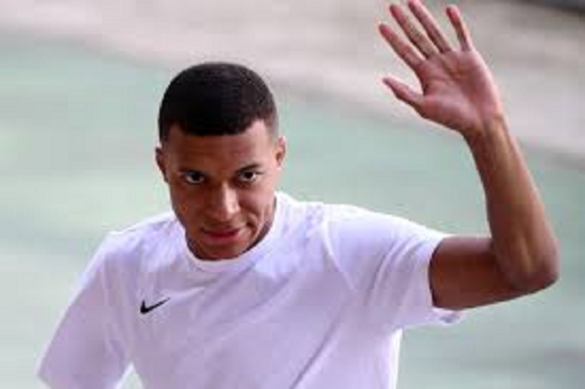 Malaise au PSG : voici les 4 raisons du changement d’attitude de Kylian Mbappé