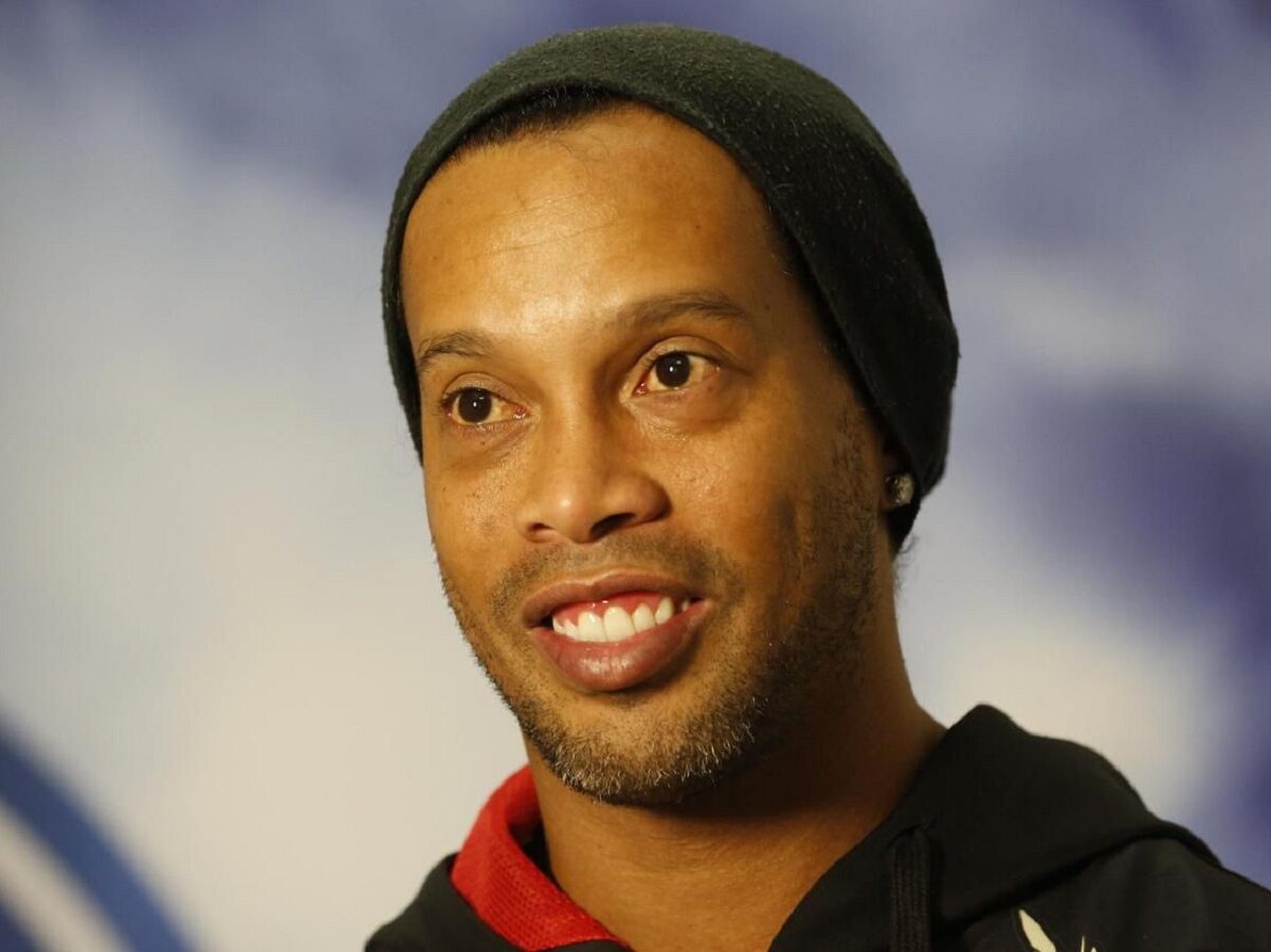 Ronaldinho : « Pour moi, il peut jouer jusqu’à 50 ans »