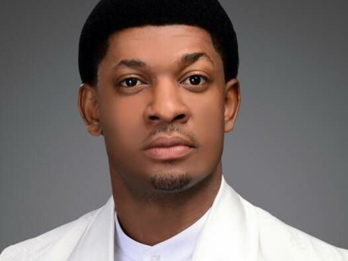 Nigeria : Famous gospel artist Steve Crown narrowly escapes death