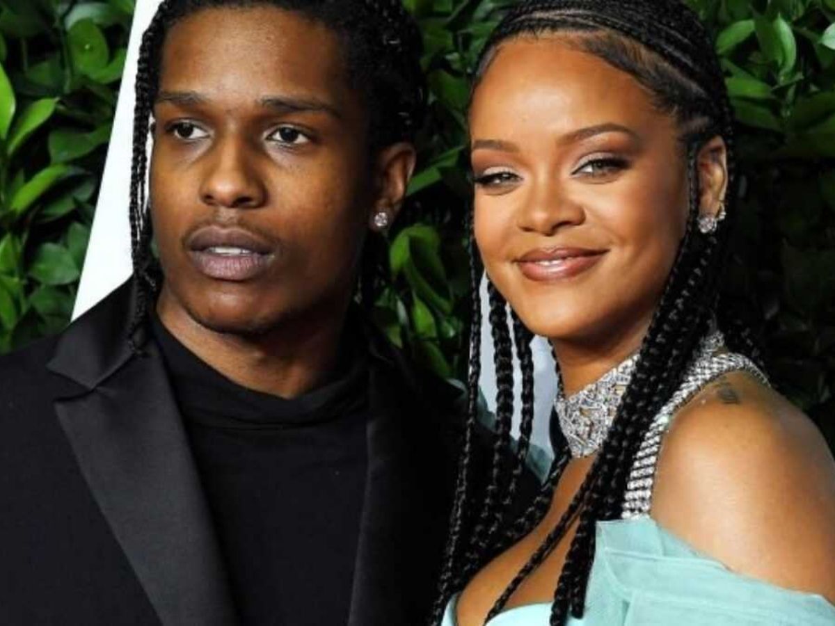 Rihanna : la chanteuse dévoile le sexe (Photo)