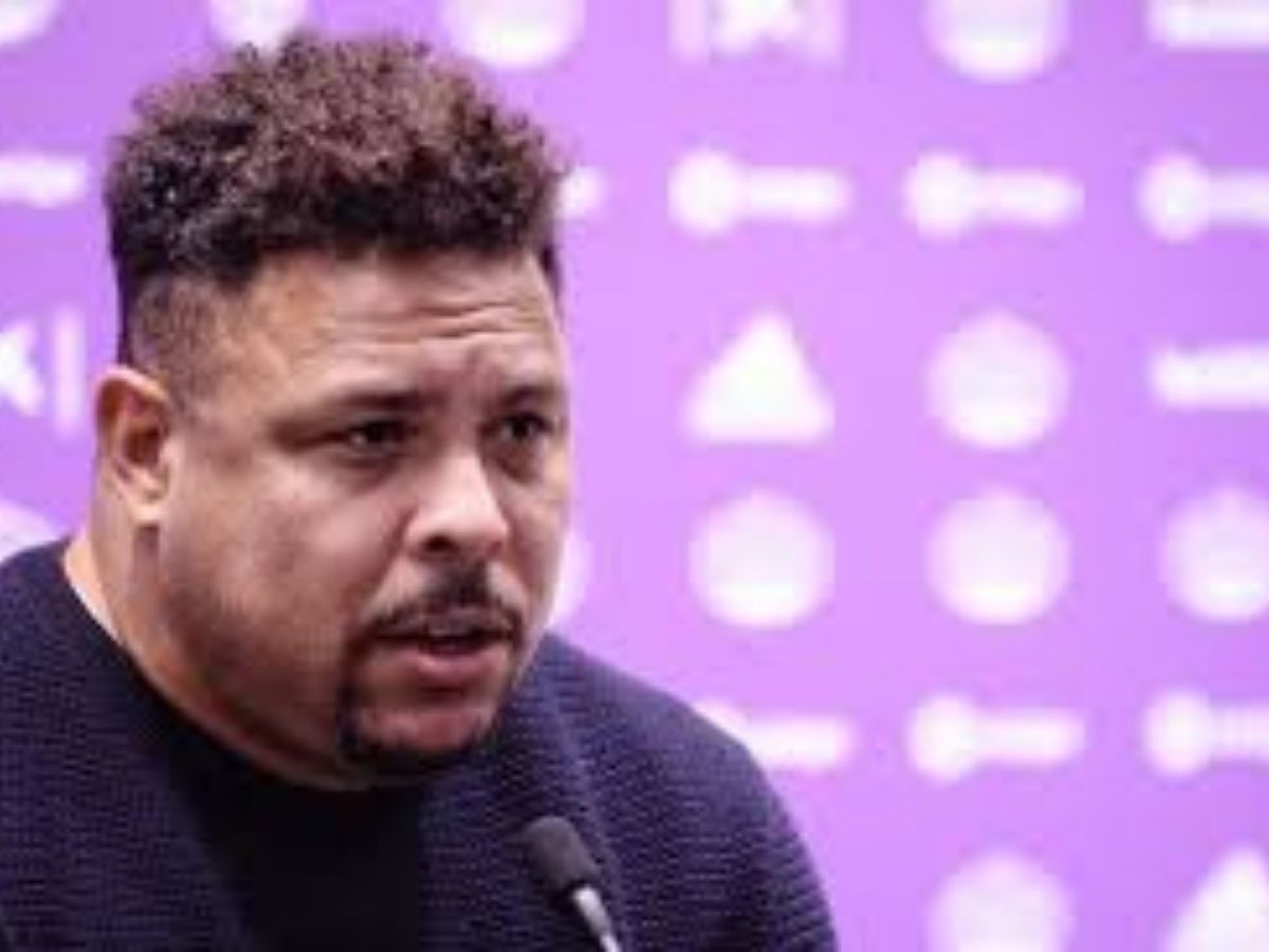 Ronaldo Nazario : El Fenomeno zappe Ronaldinho, CR7 et dévoile son Onze de rêve, avec Messi (photo)
