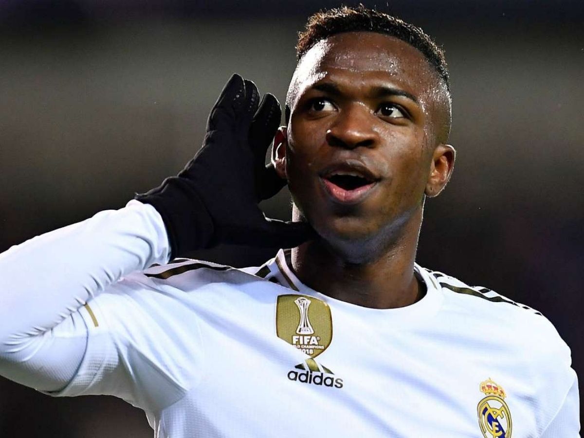 Vinicius Jr : l’ailier brésilien « délaisse » le football pour la danse et la musique, sa prestation devient virale (vidéo)