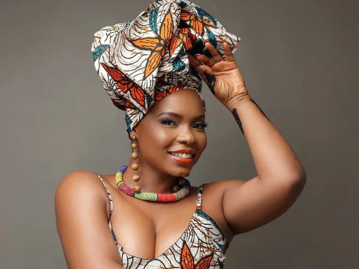 Yemi Alade : « Je suis l’unique… », la chanteuse fait une révélation sur sa famille