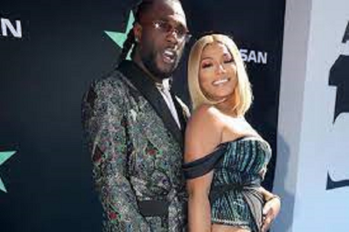 Burna Boy : « Il ne pouvait pas me satisfaire au lit » ; l’artiste encore humilié par son ex Stefflon Don