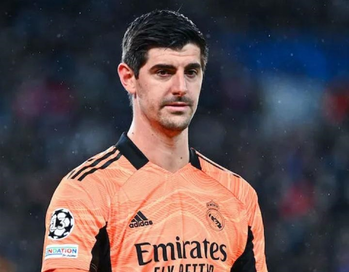 Real Madrid : mauvaise nouvelle pour Thibaut Courtois ; Les fans de l’Atletico Madrid très en colère (vidéo)