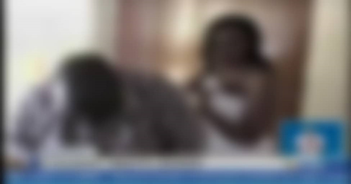 Kenya : un pasteur surpris en plein ébats s3xuels avec la femme de son meilleur ami (vidéo)