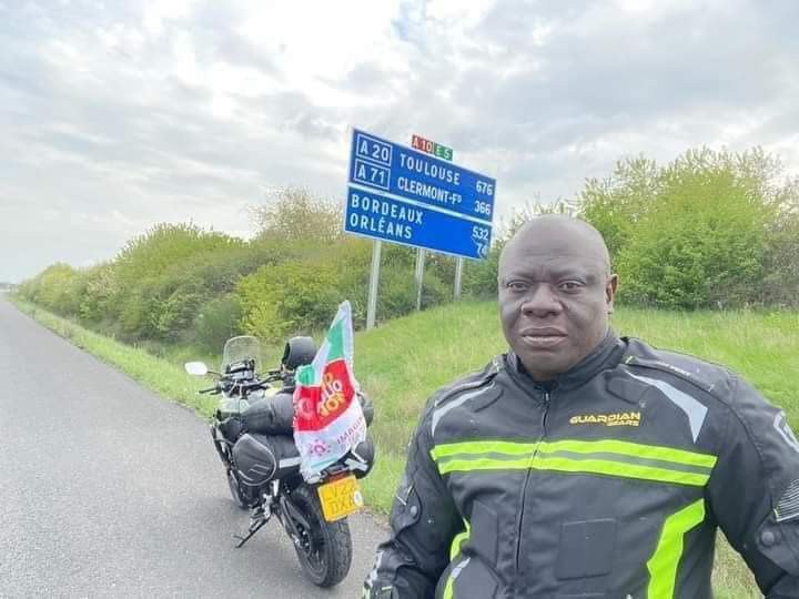 Prouesse : ce Nigérian décide de faire le trajet Londres-Lagos à moto pour une cause noble ; voici la trajectoire empruntée (photos)